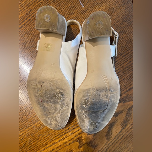 Women’s Vintage Heels - Picture 4 of 5